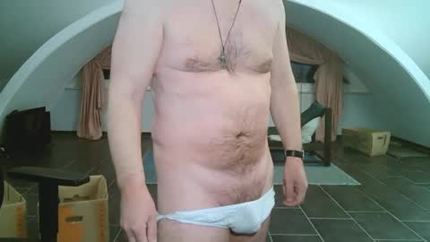 bikertom1988 online show from 6, 1, 2025