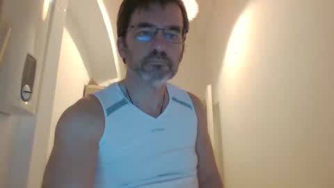 bikertom1988 online show from 16, 2, 2025