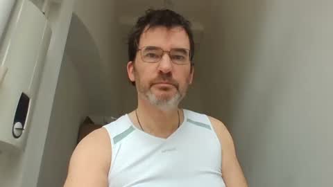 bikertom1988 online show from 16, 2, 2025