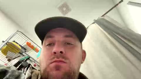 Snapshot of bilbonebagit chatting on 19, 12, 2025 bilbonebagit online show from 19, 12, 2025