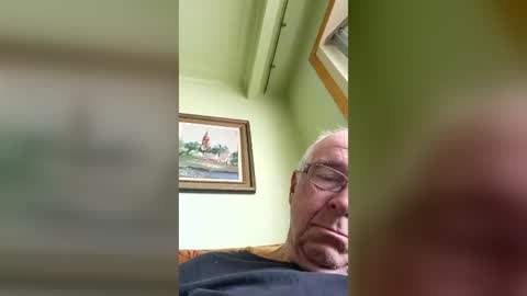 Snapshot of bill_25061 chatting on 5, 8, 2026 bill_25061 online show from 5, 8, 2026