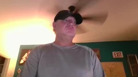 Snapshot of billjames55 chatting on 17, 4, 2026 billjames55 online show from 17, 4, 2026