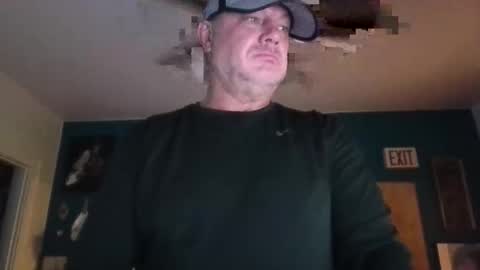 Snapshot of billjames55 chatting on 26, 4, 2026 billjames55 online show from 26, 4, 2026