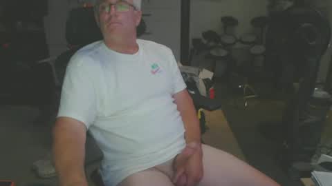 Snapshot of billp750876 chatting on 5, 7, 2026 billp750876 online show from 5, 7, 2026