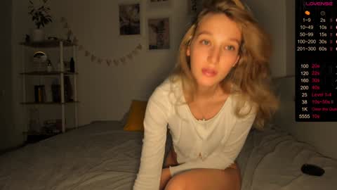 Billy and Lisahelp us to reach 100 likes online show from 26, 1, 2025