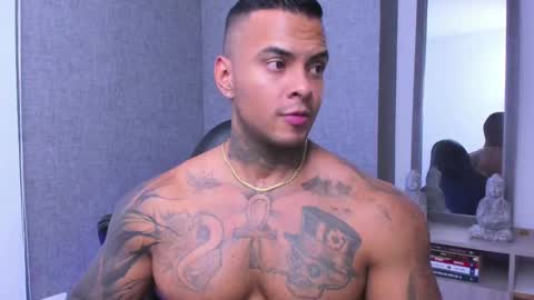 dariux john online show from 19, 1, 2025