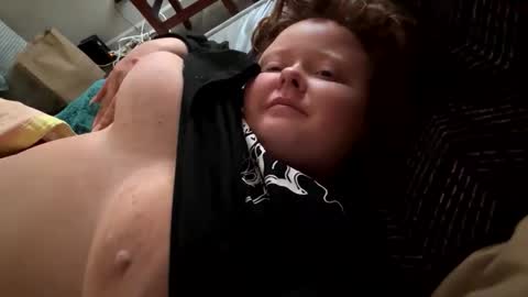 Snapshot of birdobihhh chatting on 30, 10, 2025 birdobihhh online show from 30, 10, 2025