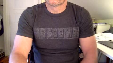 Snapshot of bisonbar chatting on 25, 10, 2025 BisonBar online show from 25, 10, 2025
