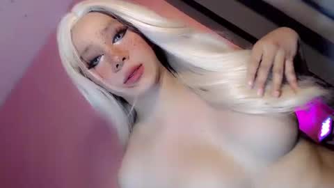 Snapshot of bitchofmanila69 chatting on 9, 5, 2026 YOUR QUEEN online show from 9, 5, 2026