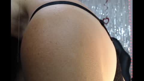 Snapshot of bivi_hot chatting on 2, 12, 2024 bivi hot online show from 2, 12, 2024