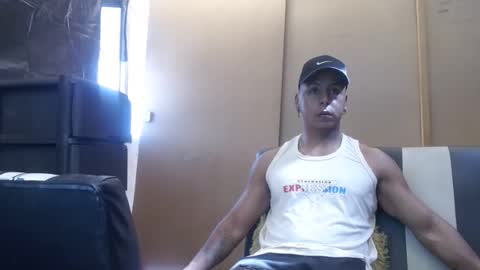 Snapshot of black_hot26 chatting on 4, 1, 2025 black_hot26 online show from 4, 1, 2025