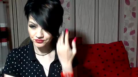 black_hot_01 online show from 2, 12, 2024