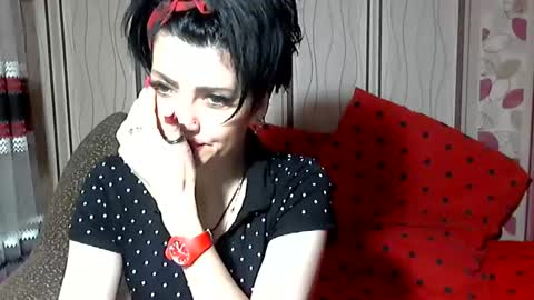 black_hot_01 online show from 16, 12, 2024