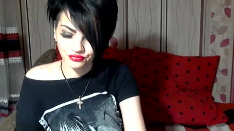 black_hot_01 online show from 29, 12, 2024