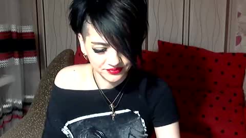 black_hot_01 online show from 5, 1, 2025