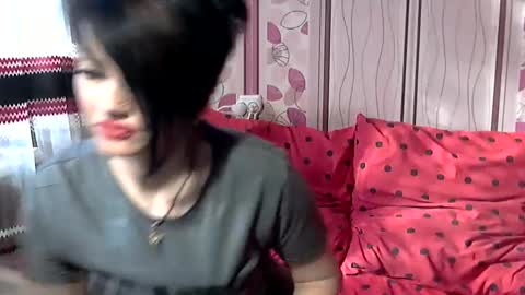 black_hot_01 online show from 11, 2, 2025