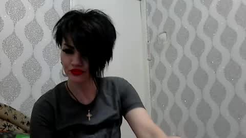 black_hot_01 online show from 12, 2, 2025