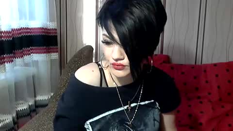 black_hot_01 online show from 28, 2, 2025