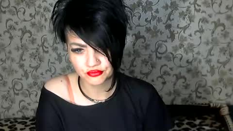 black_hot_01 online show from 19, 9, 2025