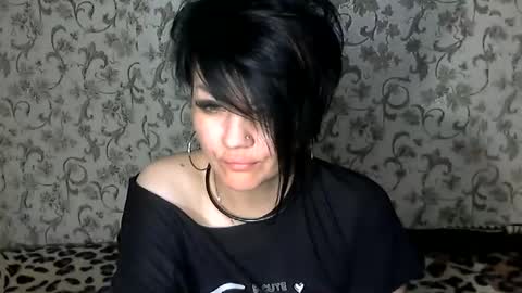 black_hot_01 online show from 20, 9, 2025