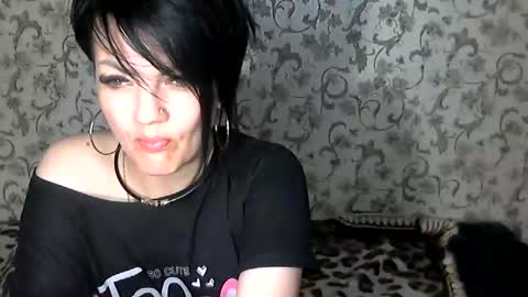 black_hot_01 online show from 25, 9, 2025