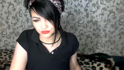 black_hot_01 online show from 1, 10, 2025