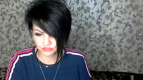 black_hot_01 online show from 2, 10, 2025