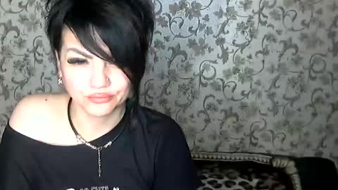 black_hot_01 online show from 27, 10, 2025