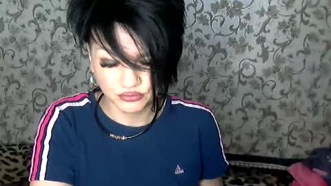 black_hot_01 online show from 3, 12, 2025