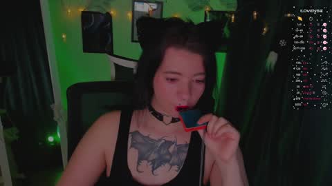  Black Kittie    Wednesday - 1300 - 1900 GMT help me get 100 thumbs up online show from 18, 12, 2024