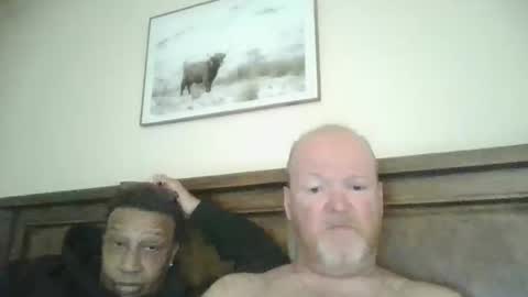 Snapshot of black_n_white4 chatting on 13, 12, 2025 black_n_white4 online show from 13, 12, 2025