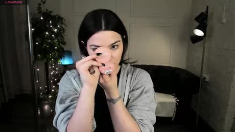 Mon Mon online show from 27, 3, 2026