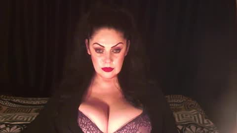 Sarah online show from 11, 2, 2025