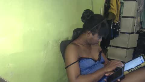 Snapshot of blackasiancockts chatting on 25, 5, 2026 Crystal online show from 25, 5, 2026