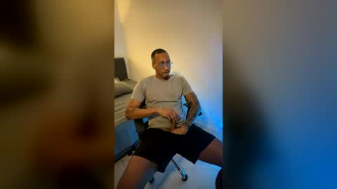 Snapshot of blackboy2874 chatting on 8, 7, 2026 DWAYNE BELL online show from 8, 7, 2026