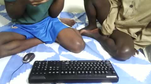 blackcoupel online show from 24, 2, 2026