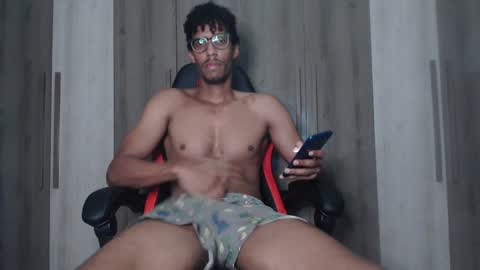 Snapshot of blackguy720 chatting on 1, 12, 2024 Blackguy720 online show from 1, 12, 2024