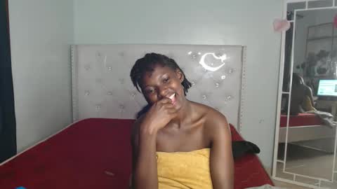 Snapshot of blackmelaninqueen chatting on 11, 10, 2025 Cleo online show from 11, 10, 2025