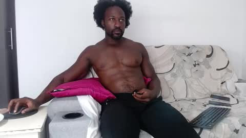 Snapshot of blacknikes chatting on 24, 2, 2026 Twtter 1MikeBeckford Onlyfns beckfordmike online show from 24, 2, 2026