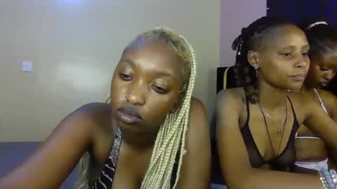 Snapshot of blackqueen2030_ chatting on 23, 5, 2026 blackqueen2030 online show from 23, 5, 2026