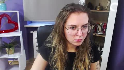 Z O E Y online show from 27, 12, 2024