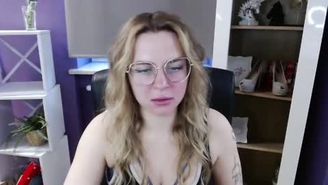 Z O E Y online show from 17, 4, 2026