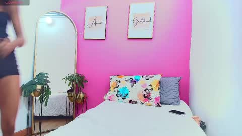 Snapshot of blacksweetiee chatting on 4, 3, 2025 Tifffany bllom online show from 4, 3, 2025