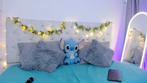    online show from 4, 11, 2025