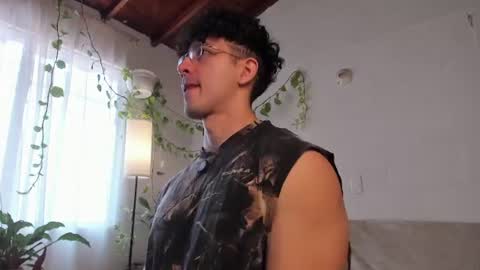 Snapshot of blake_levi chatting on 27, 7, 2026 Blake Levi Independent Model online show from 27, 7, 2026