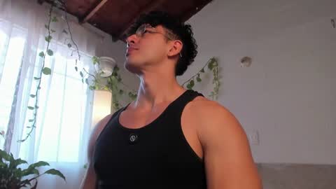 Snapshot of blake_levi chatting on 29, 7, 2026 Blake Levi Independent Model online show from 29, 7, 2026