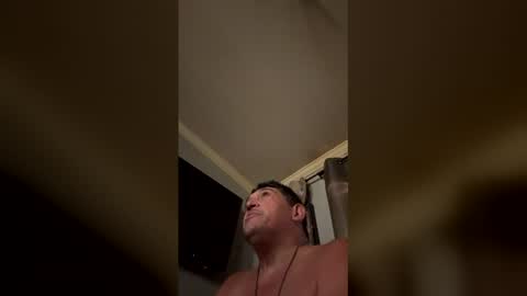 Snapshot of blancobenzo chatting on 19, 4, 2026 blancobenzo online show from 19, 4, 2026