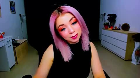 Nicole online show from 22, 1, 2025