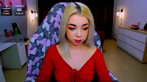 Nicole online show from 5, 3, 2025