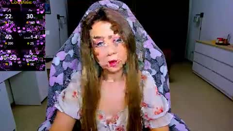 Nicole online show from 6, 3, 2025